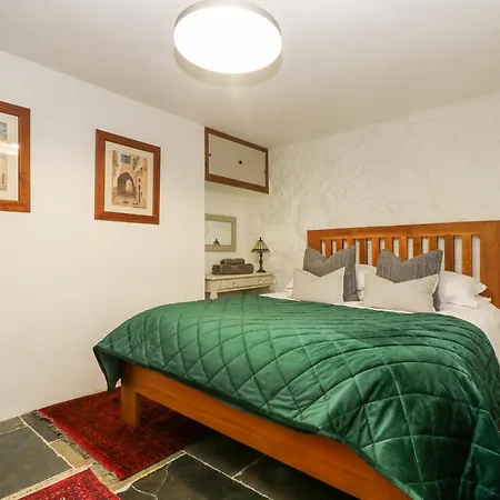 Holiday home Roskennals Granary Penzance