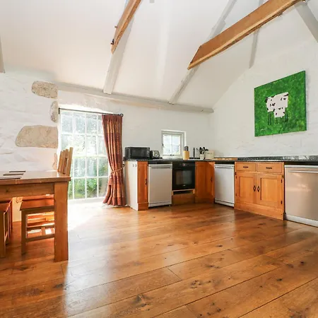 Holiday home Roskennals Granary