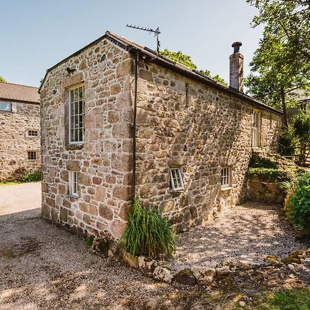Roskennals Granary *